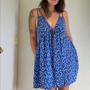 Floral Summer Dress w/ Pockets
